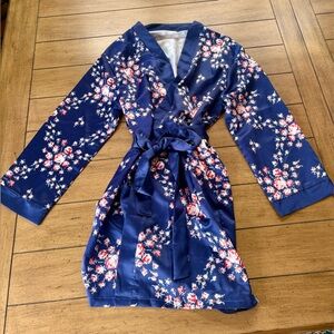 NWOT Morgan Lane X Fab Fit Fun Floral Satin Kimono Robe, Size Small/Medium